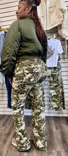 Camo print Stacked Cargo Jeand